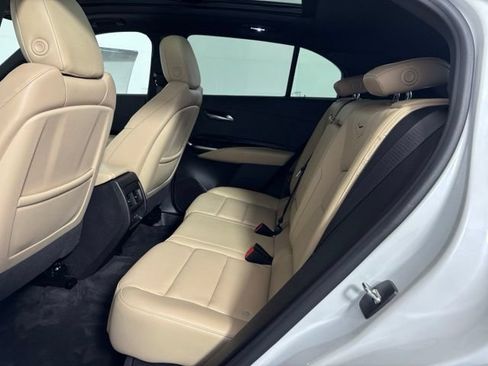 Used 2024 Cadillac XT4 Luxury w/ Cold Weather Package AWD/4WD image 18