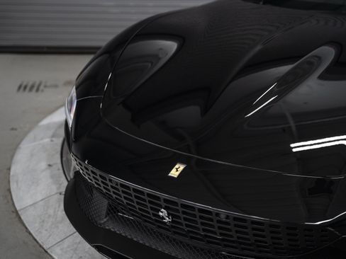 Used 2026 Ferrari Roma Spider RWD image 14