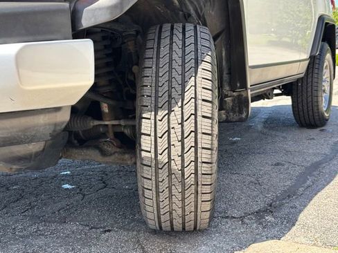 Used 2013 Toyota FJ Cruiser 4WD w/ Convenience Pkg image 12