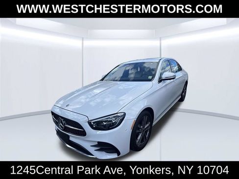 Used 2022 Mercedes-Benz E 350 4MATIC Sedan image 1