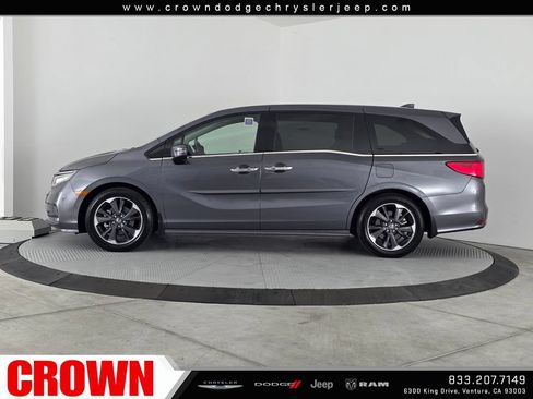Used 2022 Honda Odyssey Elite image 4