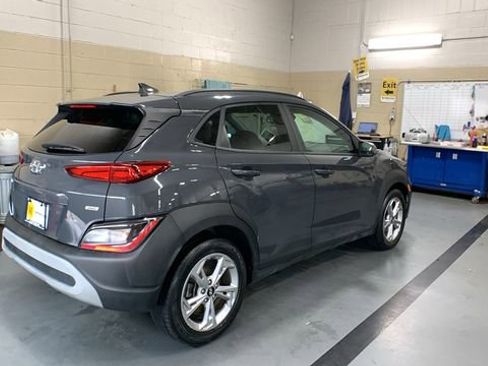 Used 2023 Hyundai Kona SEL w/ Convenience Package AWD/4WD image 5