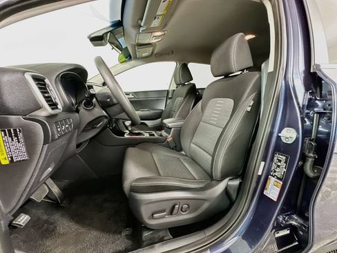 Used 2020 Kia Sportage LX w/ LX Popular Package AWD/4WD image 17