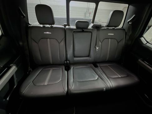 Used 2017 Ford F150 Platinum w/ Equipment Group 701A Luxury image 33