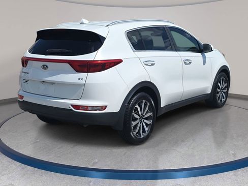 Used 2017 Kia Sportage EX image 5