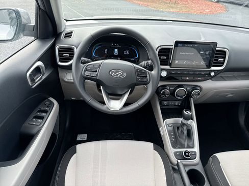 New 2026 Hyundai Venue SEL image 15