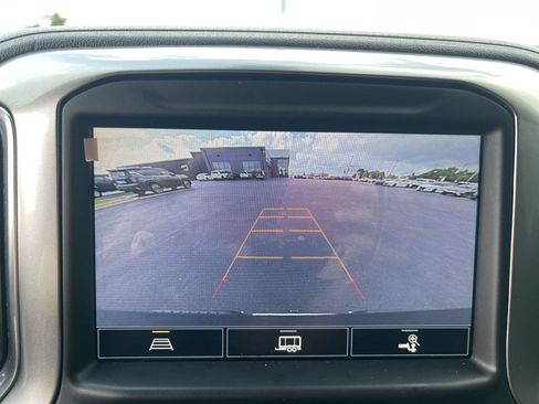 Used 2022 Chevrolet Silverado 1500 LTZ AWD/4WD image 21