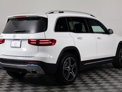 New 2026 Mercedes-Benz GLB 250 image 2