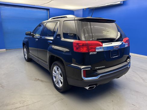 Used 2017 GMC Terrain SLT FWD image 5