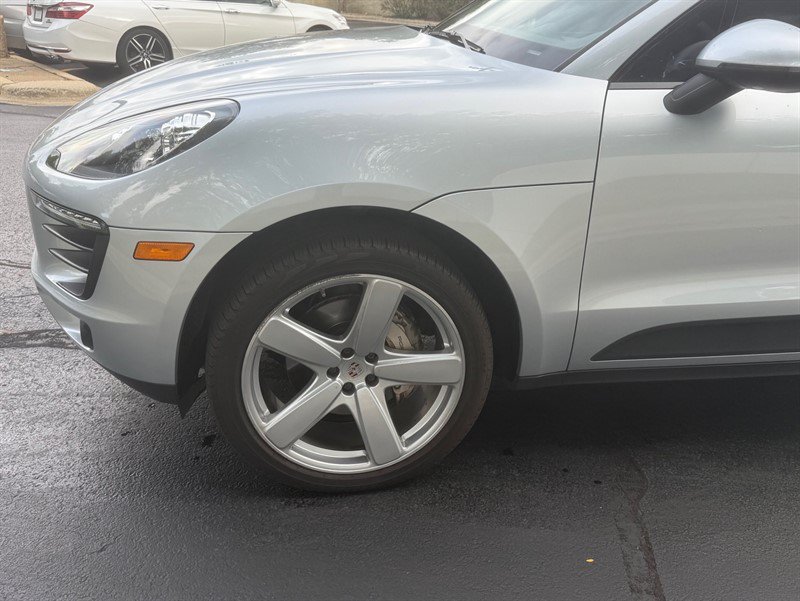 Used 2016 Porsche Macan S AWD/4WD image 29