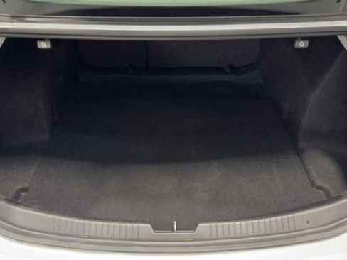 Used 2019 Chevrolet Malibu LS image 31