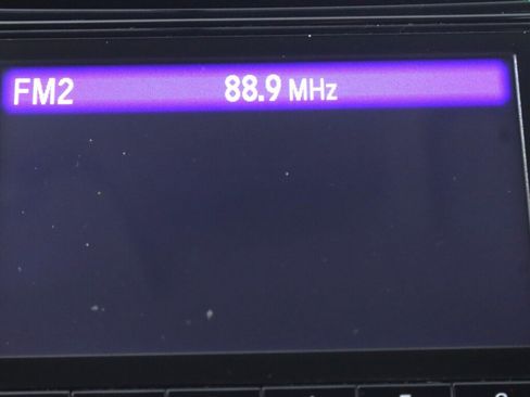 Used 2020 Honda HR-V LX image 16