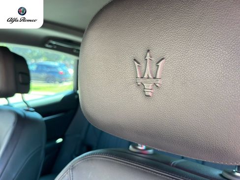 Used 2021 Maserati Levante AWD/4WD image 13