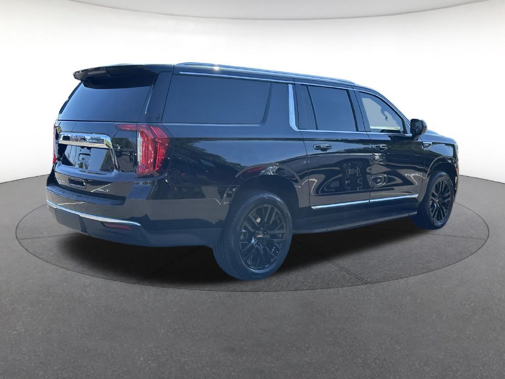 Used 2023 GMC Yukon XL SLT AWD/4WD image 6