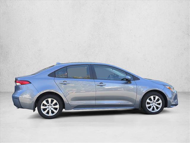 Used 2025 Toyota Corolla LE FWD image 4