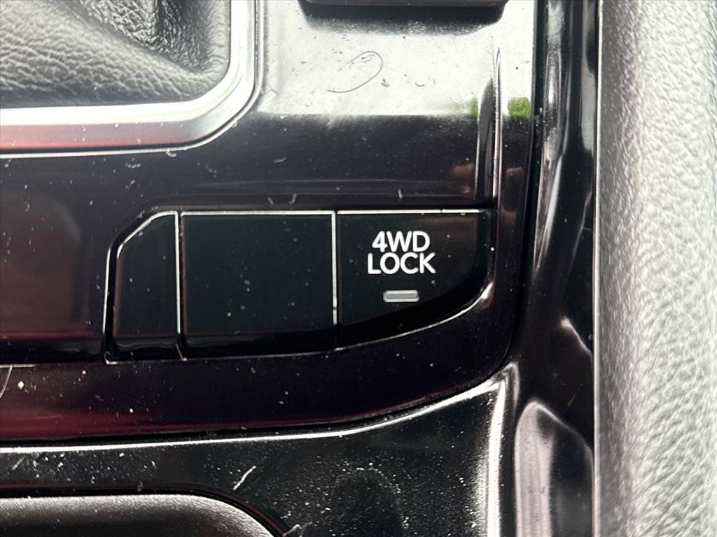 Used 2024 Jeep Compass Limited AWD/4WD image 13