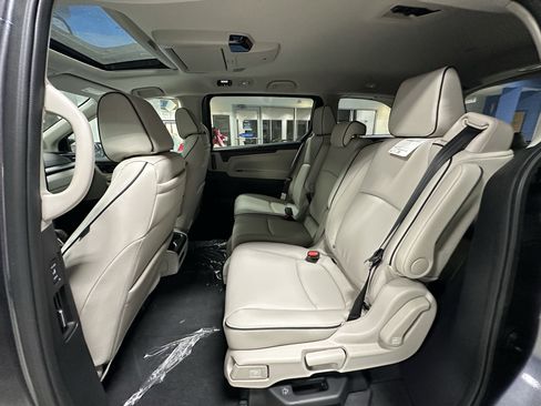 New 2026 Honda Odyssey Touring image 20