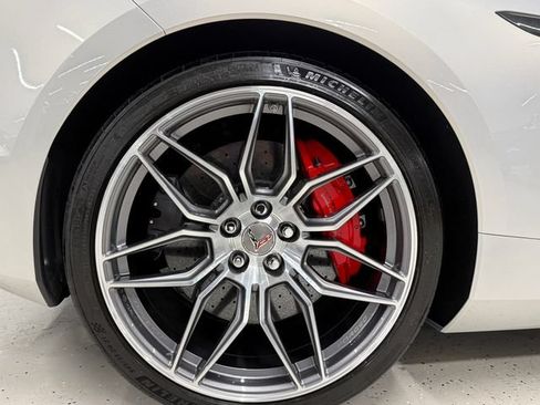 Used 2023 Chevrolet Corvette Z06 w/ Stealth Interior Trim Package RWD image 15