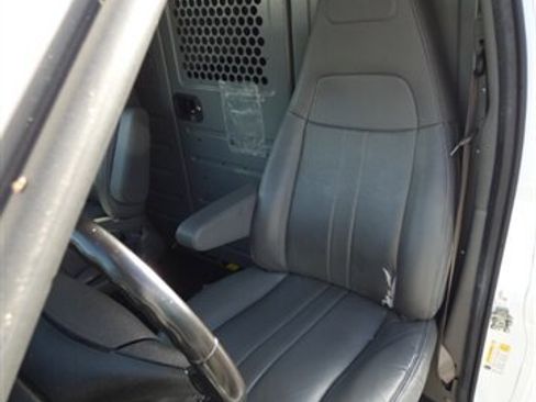 Used 2023 Chevrolet Express 2500 w/ Driver Convenience Package image 33