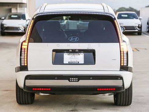 New 2026 Hyundai Ioniq 9 Calligraphy AWD/4WD image 7