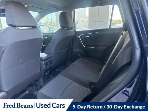 Used 2022 Toyota RAV4 XLE w/ XLE Grade Weather Package image 18