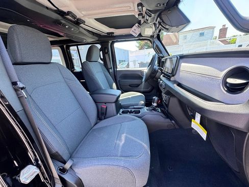 New 2026 Jeep Wrangler Unlimited Sport AWD/4WD image 18