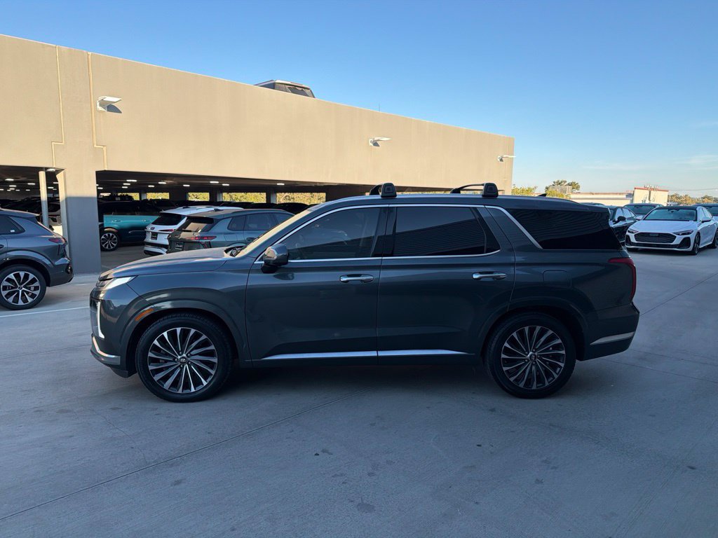 Used 2023 Hyundai Palisade Calligraphy FWD image 12