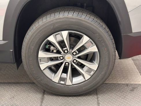 New 2026 Chevrolet Equinox LT FWD image 22