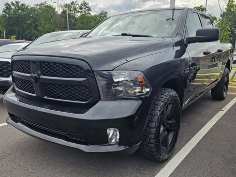 Used 2019 RAM 1500 Express w/ Express Value Package AWD/4WD image 1