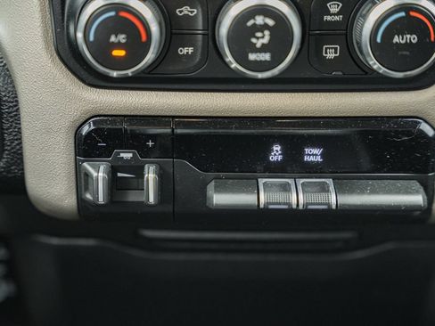 Used 2022 RAM 1500 Laramie AWD/4WD image 26