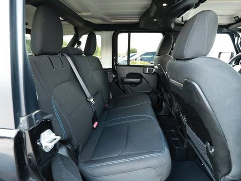 Used 2024 Jeep Wrangler Unlimited Rubicon 4xe AWD/4WD image 28