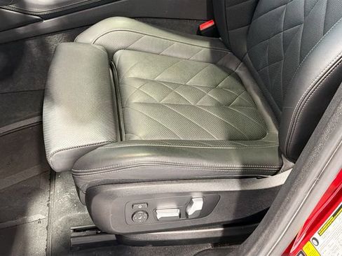 Used 2023 BMW X6 xDrive40i w/ M Sport Package image 17