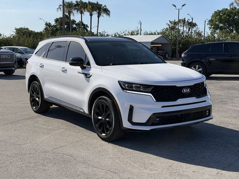 Used 2021 Kia Sorento SX FWD image 2