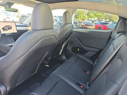 Used 2024 Tesla Model Y Long Range image 12
