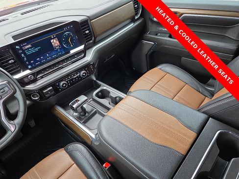 Used 2024 Chevrolet Silverado 1500 High Country w/ Technology Package AWD/4WD image 12