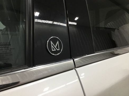 Used 2022 RAM 1500 Limited w/ Body-Colour Bumper Group image 7