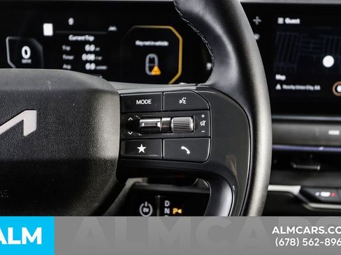 Used 2024 Kia EV9 Land image 32