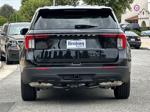 New 2026 Ford Explorer Active RWD image 5