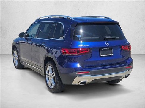 Used 2022 Mercedes-Benz GLB 250 4MATIC image 7