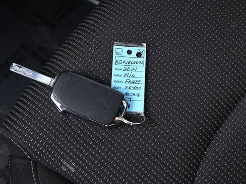 Used 2021 Kia Forte LXS image 18