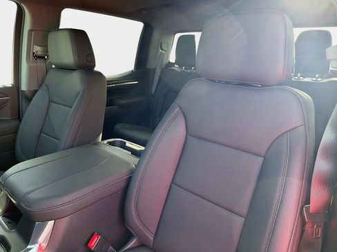New 2026 GMC Sierra 1500 SLT w/ SLT Premium Package image 19