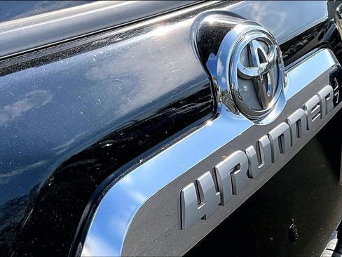 Used 2017 Toyota 4Runner Limited image 22