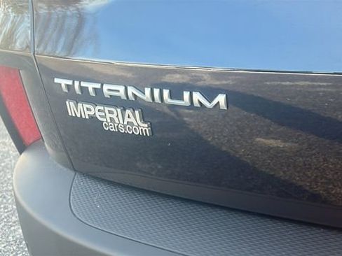 Used 2021 Ford Escape Titanium image 10