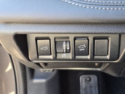 Used 2022 Subaru Outback Touring image 25