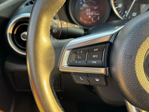 Used 2020 FIAT 124 Spider Lusso w/ Convenience Group image 26