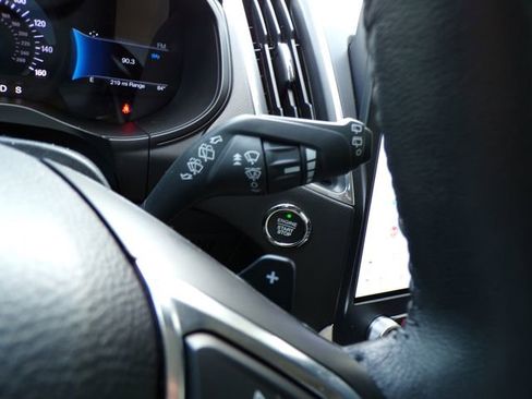 Used 2022 Ford Edge Titanium w/ Class II Trailer Tow Package image 21