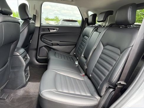 Used 2024 Ford Edge SEL AWD/4WD image 25