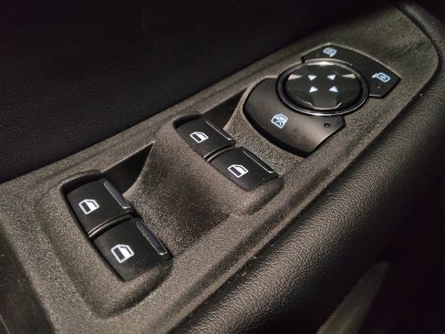 Used 2023 Ford Edge SE w/ Black Appearance Package image 27