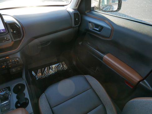 Used 2023 Ford Bronco Sport Outer Banks w/ Tech Package image 11