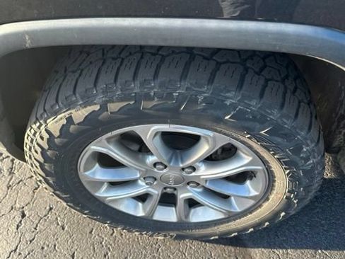 Used 2015 Jeep Grand Cherokee Limited AWD/4WD image 6
